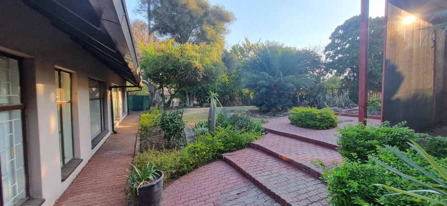 4 Bedroom Property for Sale in Elandsrand North West